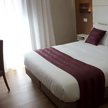 Duomo Oda ve Kahvaltı 4*