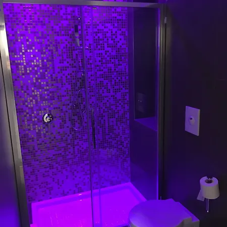 Alojamento de Acomodação e Pequeno-almoço Duomo Nápoles